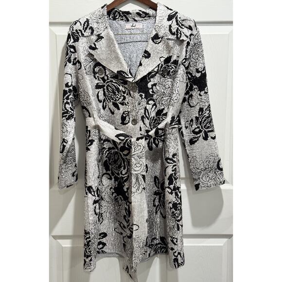 Rossi Roma Silver Black Romantic Floral Crinkle Fabric Cardigan Sz Medium Jacket - Picture 1 of 8